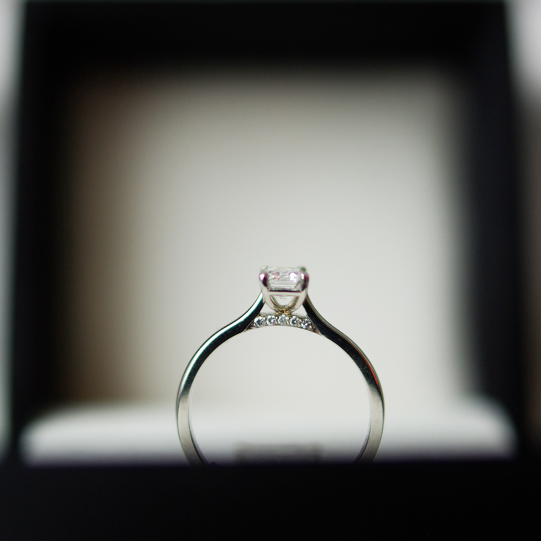 Emerald Cut Diamond Tapered Shoulders Engagement Ring