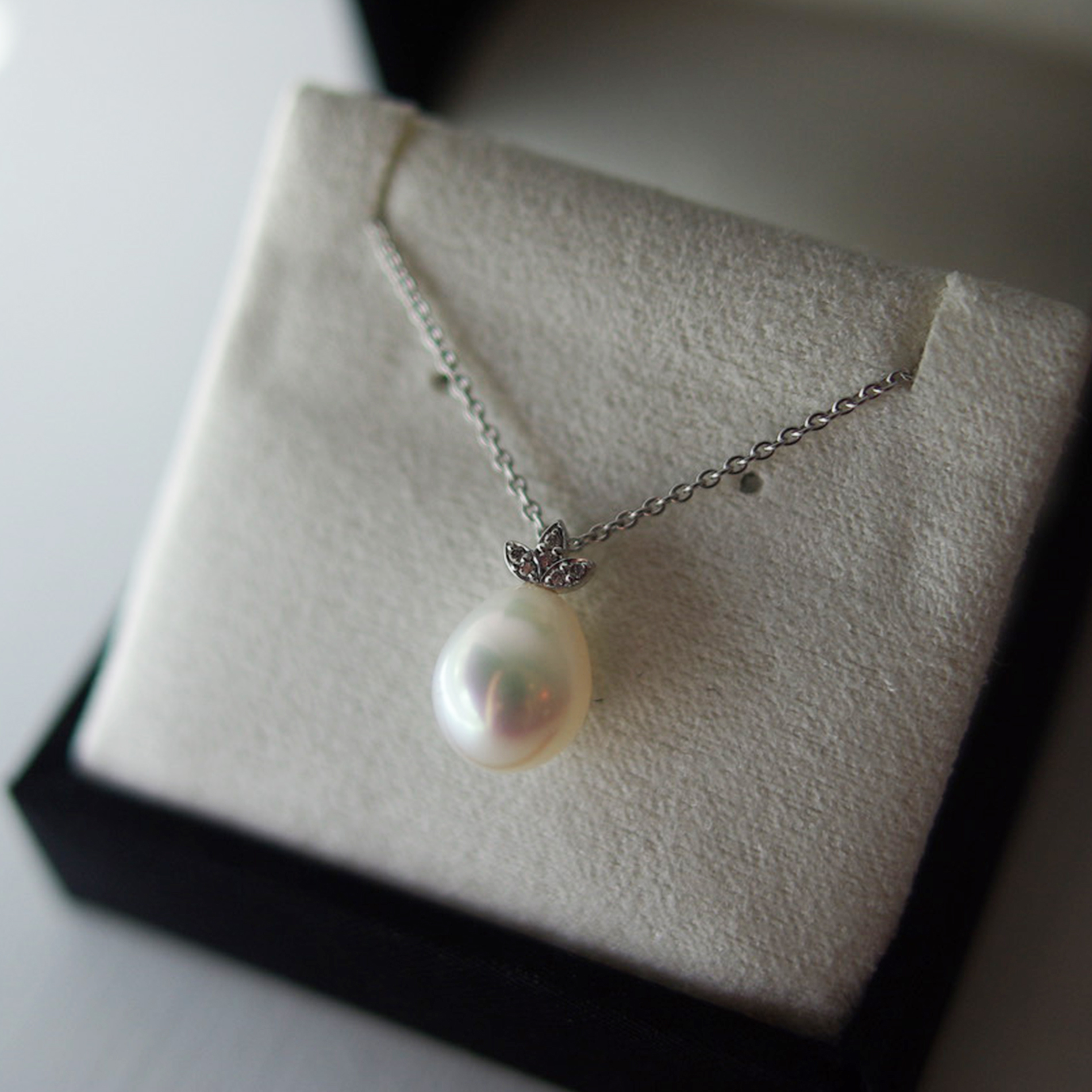 Freshwater Cream Pearl Diamond Topper Necklace